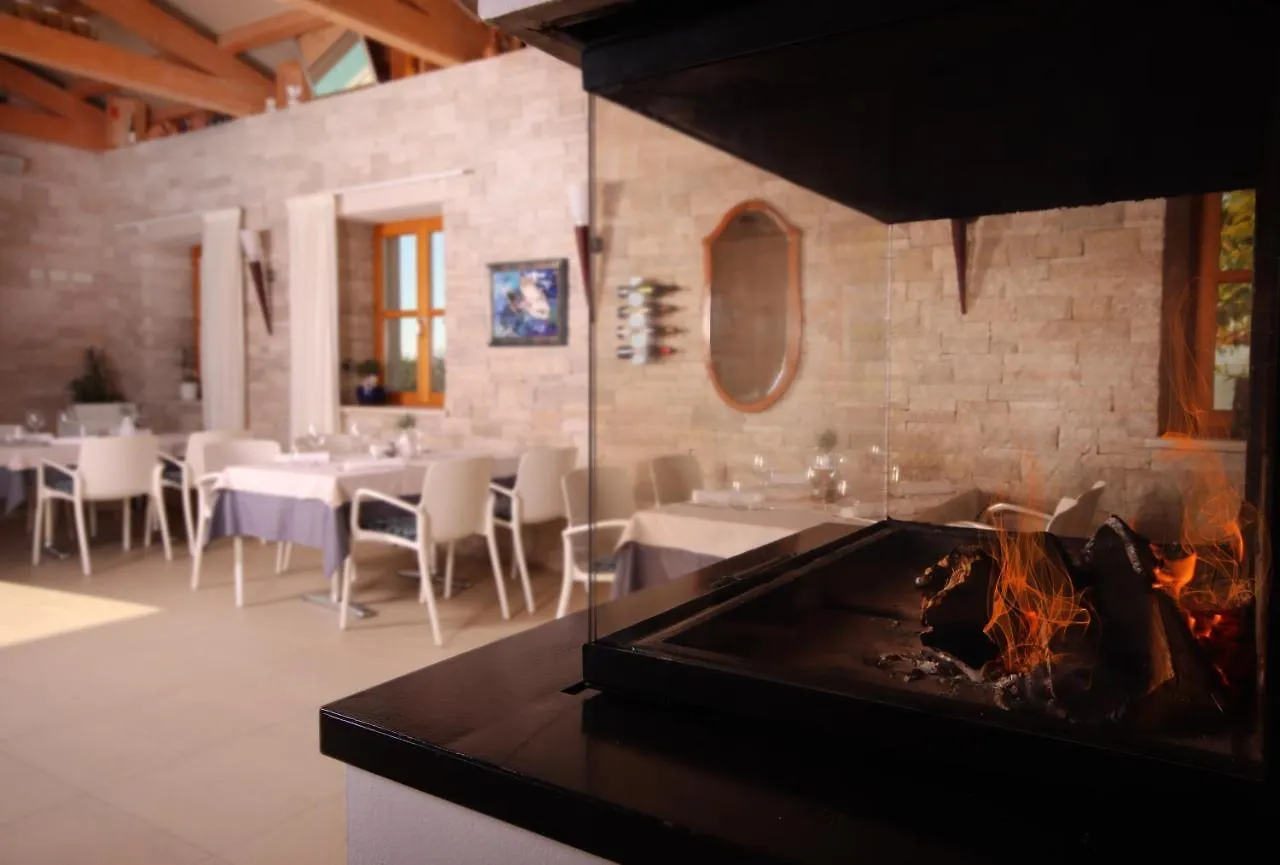 Velanera Hotel & Restaurant Šišan