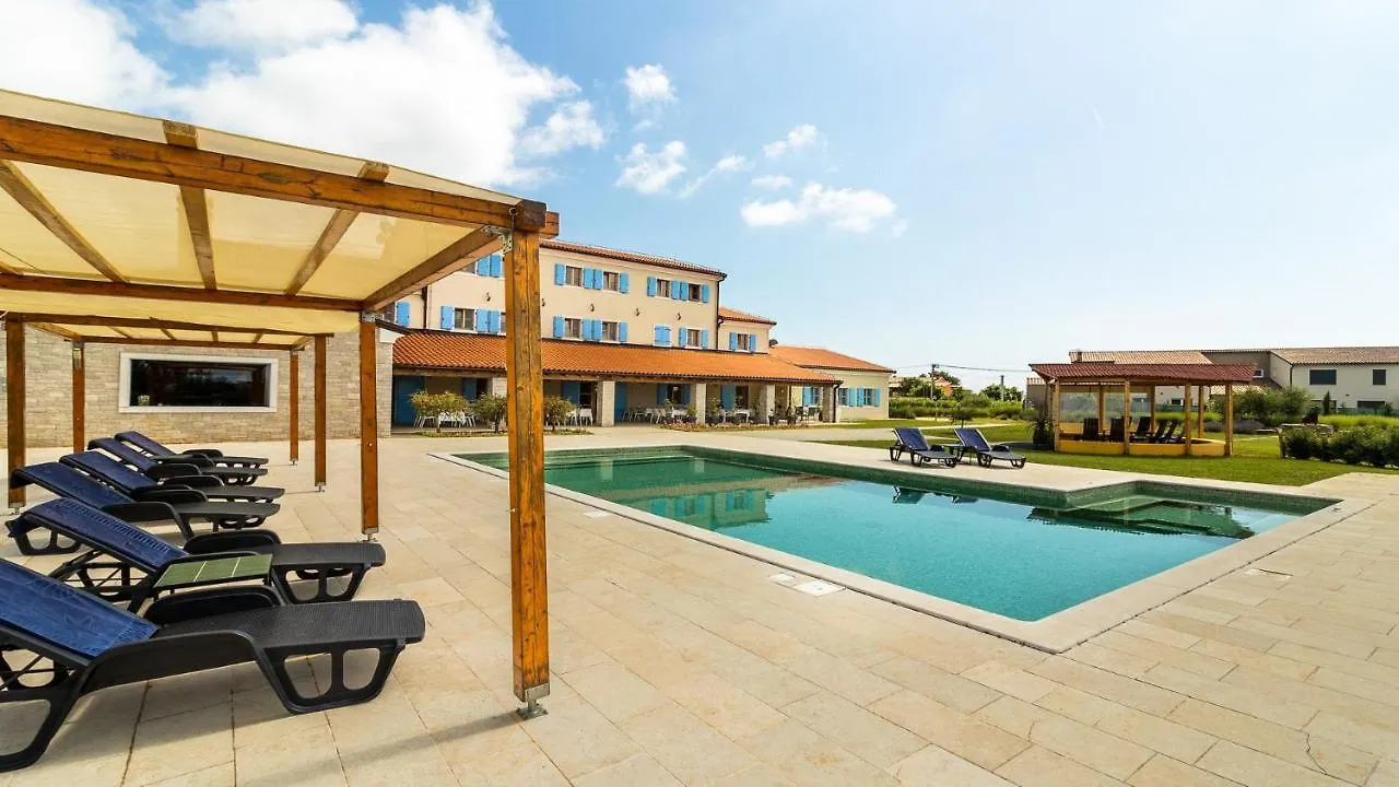 Velanera Hotel & Restaurant Šišan