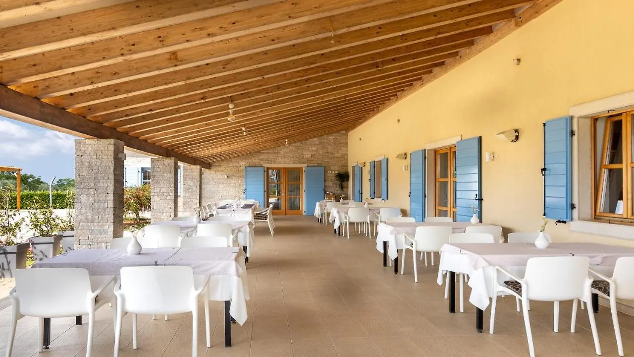 Velanera Hotel & Restaurant Šišan