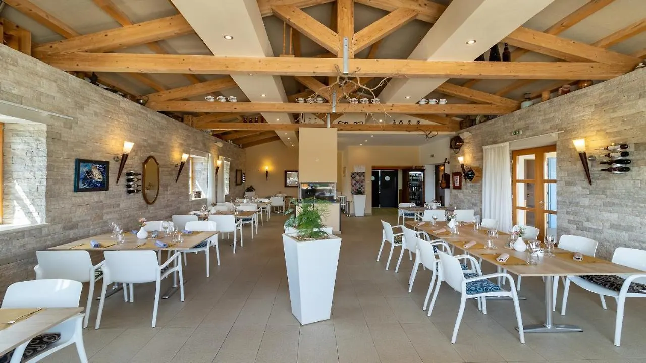 Velanera Hotel & Restaurant Šišan