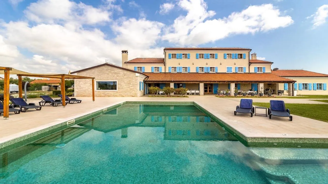 Velanera Hotel & Restaurant Šišan