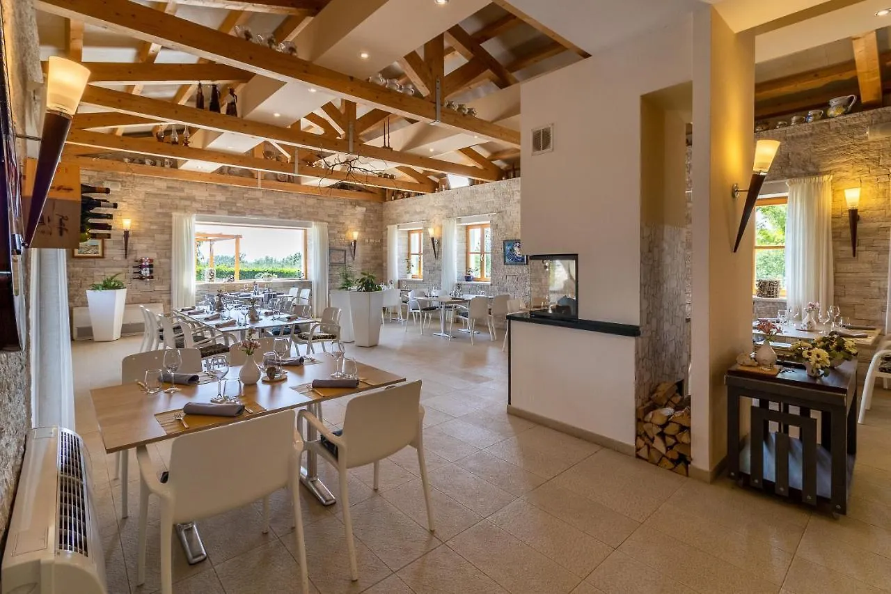 Velanera Hotel & Restaurant Šišan