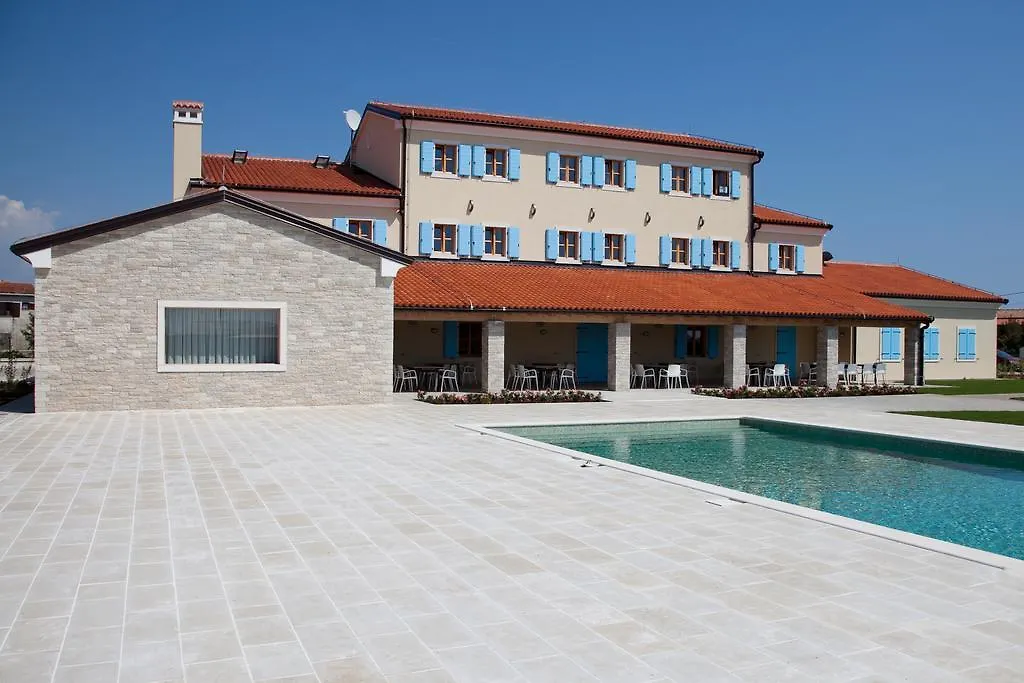 Velanera Hotel & Restaurant Šišan